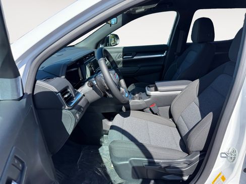 New 2026 GMC Terrain Elevation FWD image 10