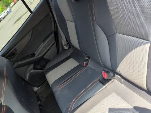 Used 2021 Subaru Crosstrek 2.0i Premium image 10