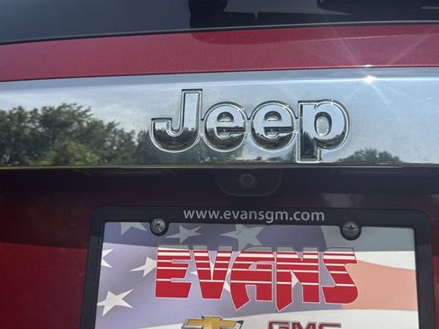 Used 2013 Jeep Grand Cherokee Laredo AWD/4WD image 34