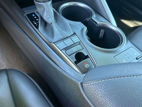 Used 2023 Toyota Camry XSE FWD image 30