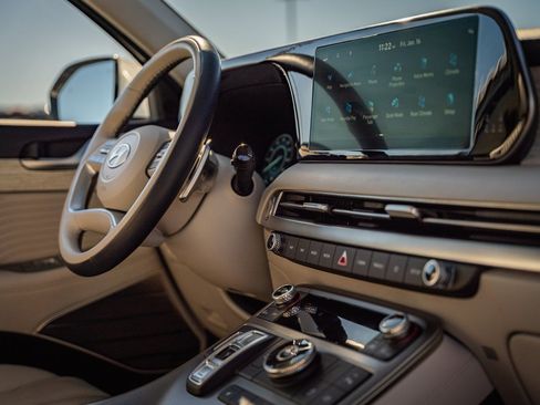 Used 2025 Hyundai Palisade Calligraphy image 16