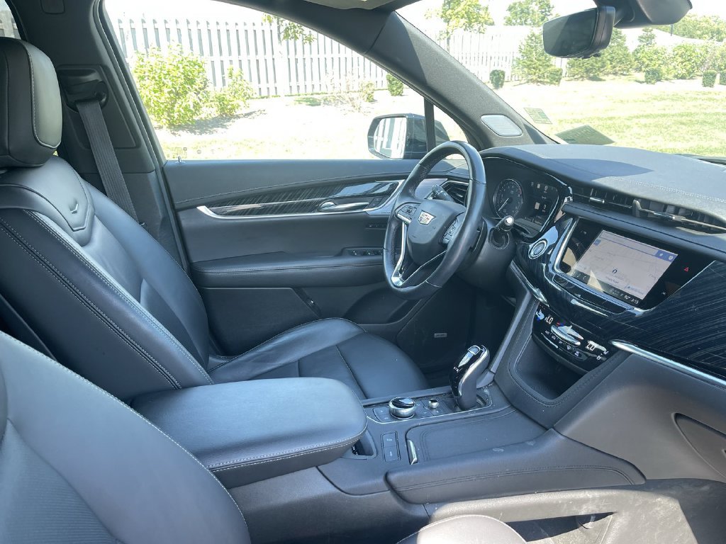 Used 2024 Cadillac XT6 Premium Luxury w/ Technology Package AWD/4WD image 44