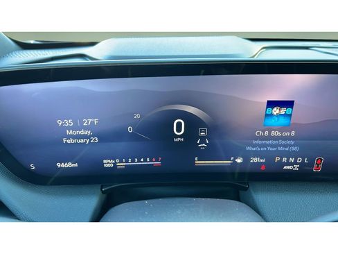 Certified 2025 Buick Enclave Sport Touring image 15