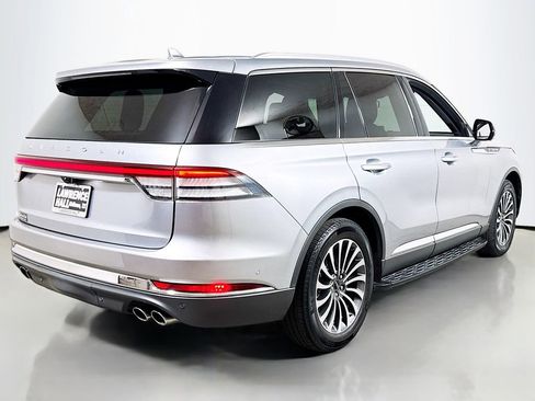 Used 2020 Lincoln Aviator Reserve w/ Equipment Group 201A image 4