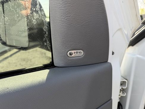 Used 2006 Dodge Ram 3500 Truck Laramie w/ Protection Group AWD/4WD image 19
