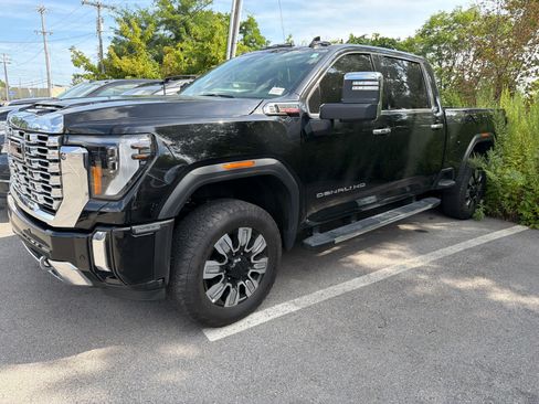 Used 2024 GMC Sierra 2500 Denali w/ Denali Reserve Package AWD/4WD image 20