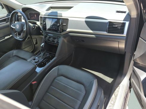 Used 2023 Volkswagen Atlas SEL Premium AWD/4WD image 19