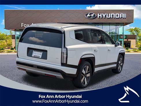 New 2026 Hyundai Ioniq 9 SEL image 5
