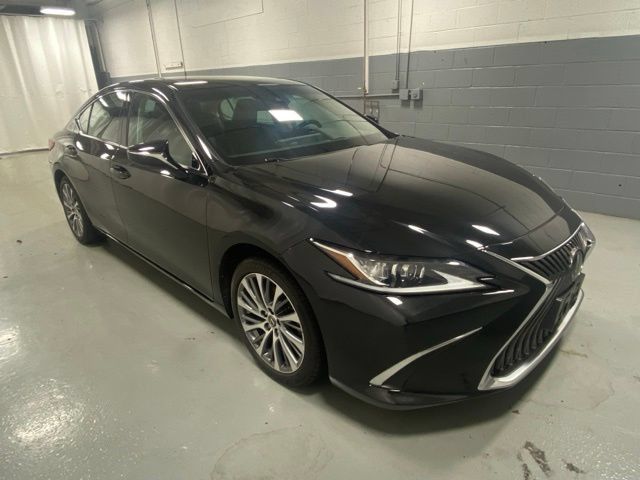 Used 2019 Lexus ES 350 w/ Premium Package FWD image 4