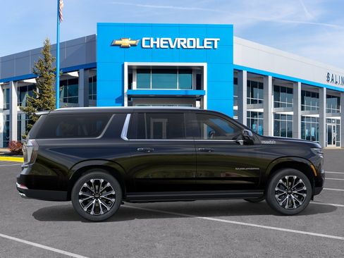 New 2026 Chevrolet Suburban High Country AWD/4WD image 5