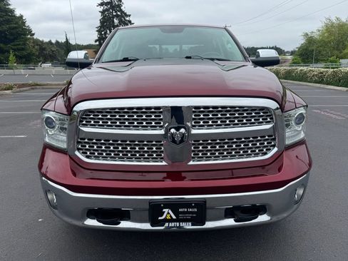 Used 2018 RAM 1500 Laramie w/ Convenience Group AWD/4WD image 3