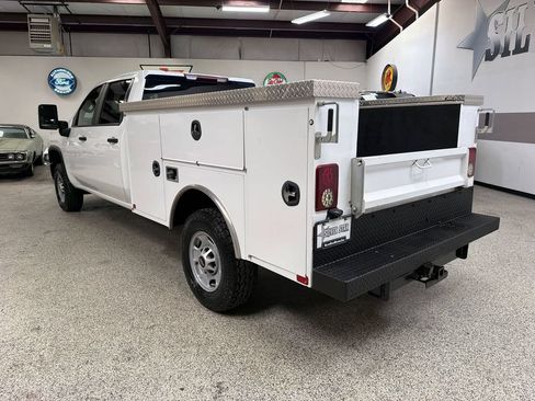Used 2023 Chevrolet Silverado 2500 W/T w/ WT Convenience Package AWD/4WD image 5