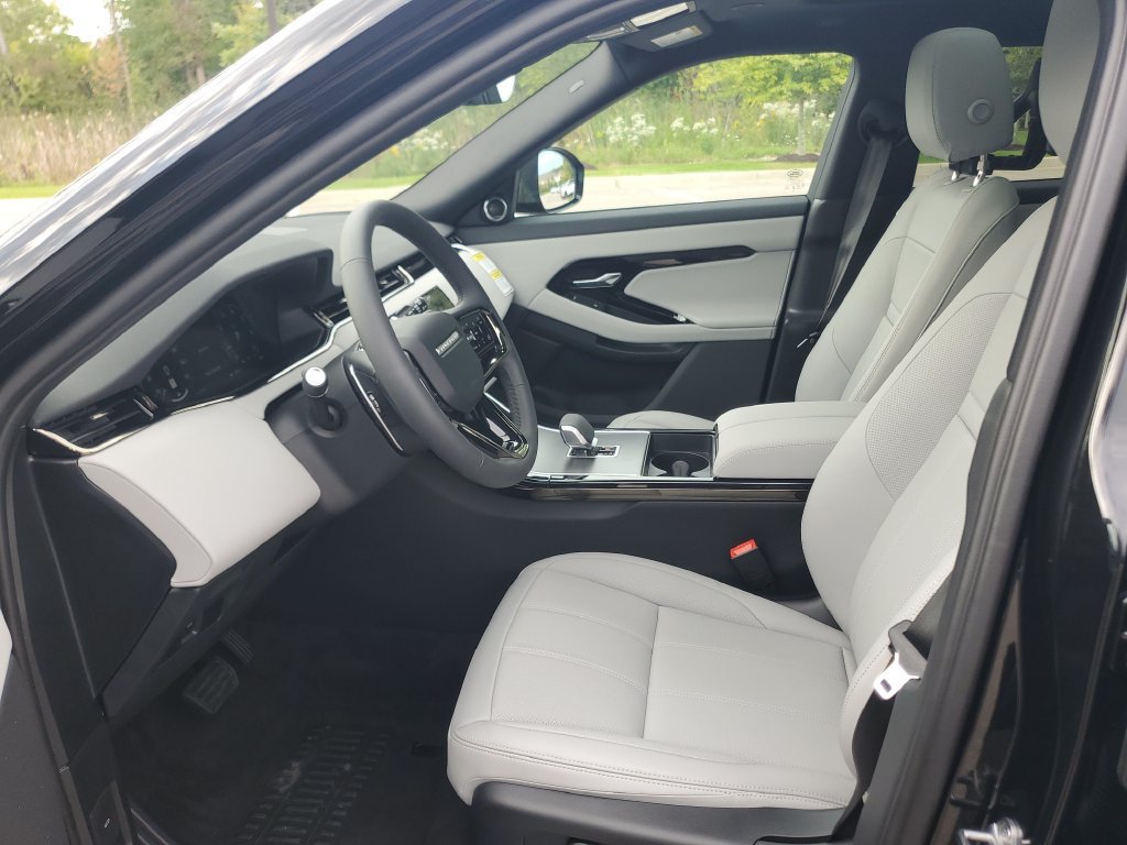 New 2026 Land Rover Range Rover Evoque S AWD/4WD image 12