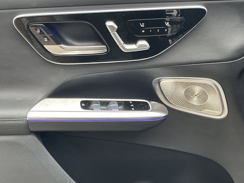 Certified 2025 Mercedes-Benz GLC 300 image 19