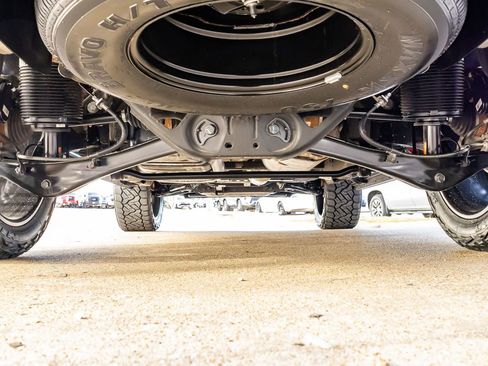 Used 2025 GMC Yukon Denali Ultimate image 16