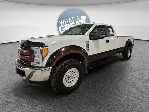 Used 2017 Ford F250 XL w/ Power Equipment Group image 8