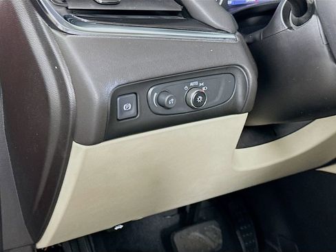 Used 2021 Buick Enclave Essence w/ Sport Touring Edition image 10