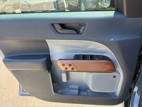 Used 2024 Ford Maverick Lariat FWD image 17