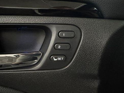 Used 2020 Honda Pilot Touring image 7