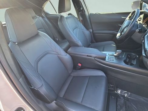 Used 2025 Lexus UX 300h AWD w/ Cold Area Package image 21