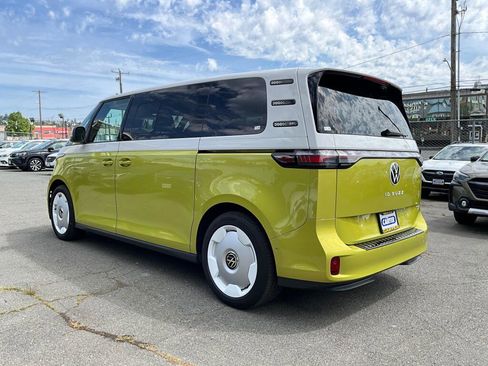 New 2025 Volkswagen ID. Buzz 1st Edition AWD/4WD image 6