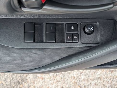 Used 2025 Toyota Corolla LE FWD image 15