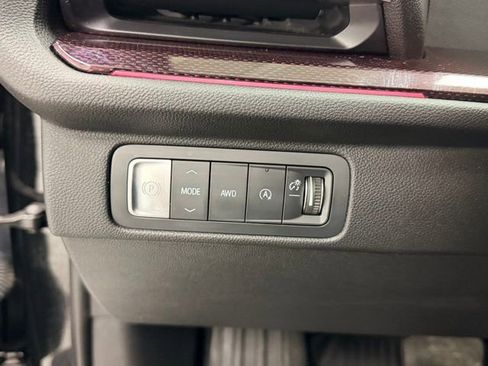 Certified 2024 Chevrolet Traverse RS image 19