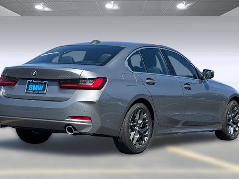 Used 2025 BMW 330i xDrive Sedan w/ Convenience Package image 8