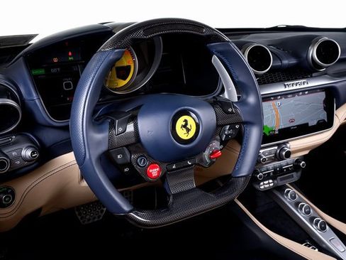 Certified 2019 Ferrari Portofino image 34