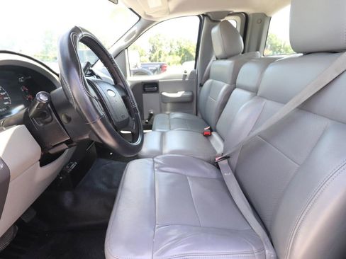 Used 2006 Ford F150 XL RWD image 2