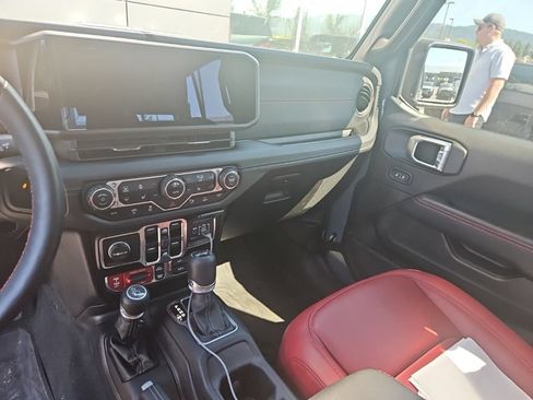 Used 2024 Jeep Wrangler Unlimited Rubicon 392 AWD/4WD image 9