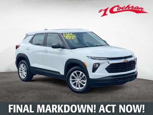 Used 2024 Chevrolet TrailBlazer LS AWD/4WD image 1