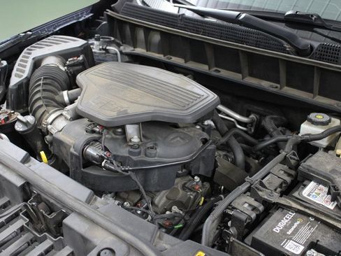Used 2019 Cadillac XT5 FWD image 44