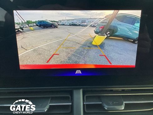 Used 2024 Chevrolet Trax LT w/ Driver Confidence Package FWD image 16