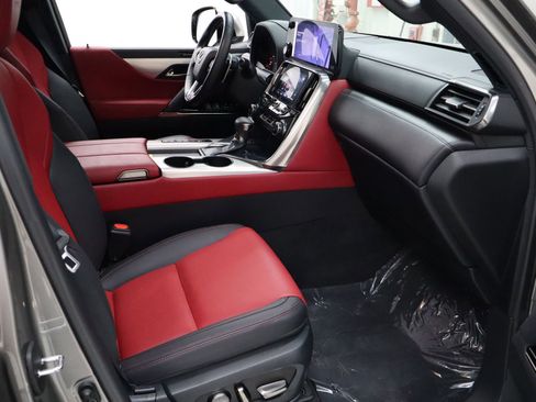 Used 2023 Lexus LX 600 F Sport image 35