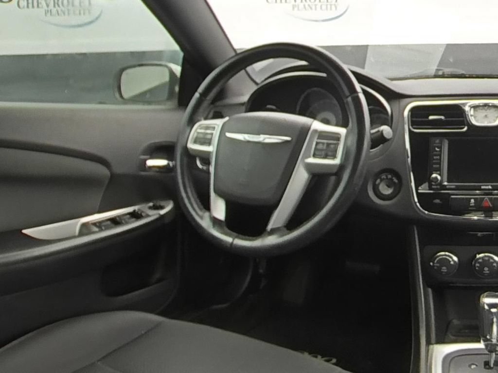 Used 2012 Chrysler 200 Touring FWD image 16