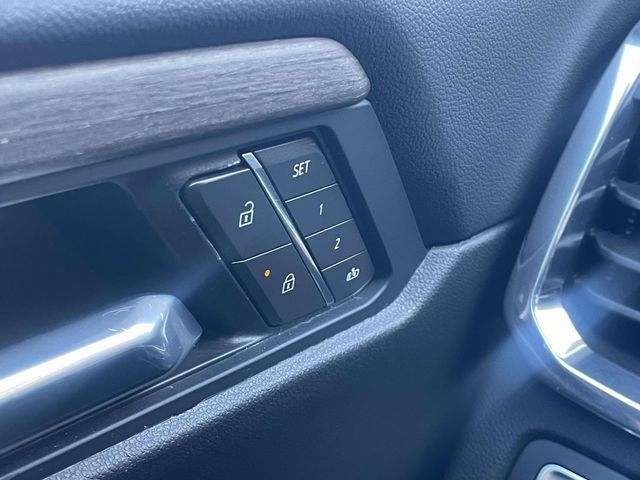 Used 2026 GMC Acadia Denali w/ Super Cruise Package FWD image 24