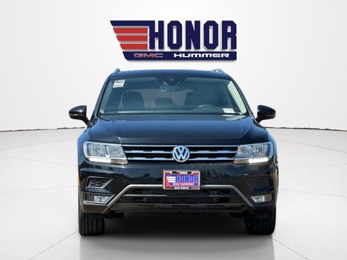 Used 2020 Volkswagen Tiguan SEL AWD/4WD image 9