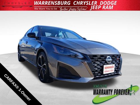 Used 2024 Nissan Altima 2.5 SR image 1