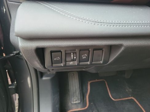 Used 2023 Subaru Outback Touring AWD/4WD image 28