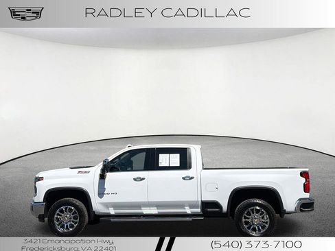 Used 2024 Chevrolet Silverado 2500 LTZ w/ LTZ Premium Package AWD/4WD image 16