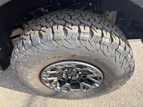 New 2026 Ford F150 Raptor w/ Equipment Group 803A Raptor R AWD/4WD image 13