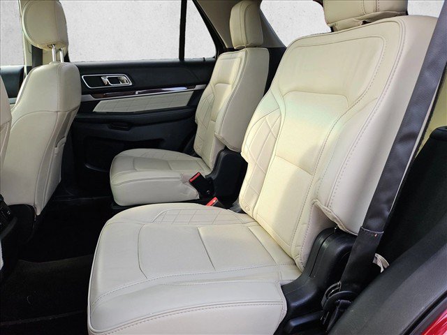 Used 2017 Ford Explorer Platinum AWD/4WD image 21