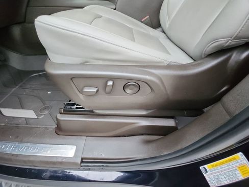 Used 2021 Chevrolet Tahoe Z71 image 40