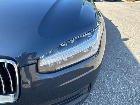 Used 2020 Volvo XC90 T6 Momentum w/ Protection Package Premier AWD/4WD image 9
