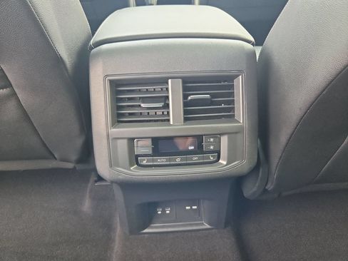 Used 2021 Volkswagen Atlas SEL Premium AWD/4WD image 16