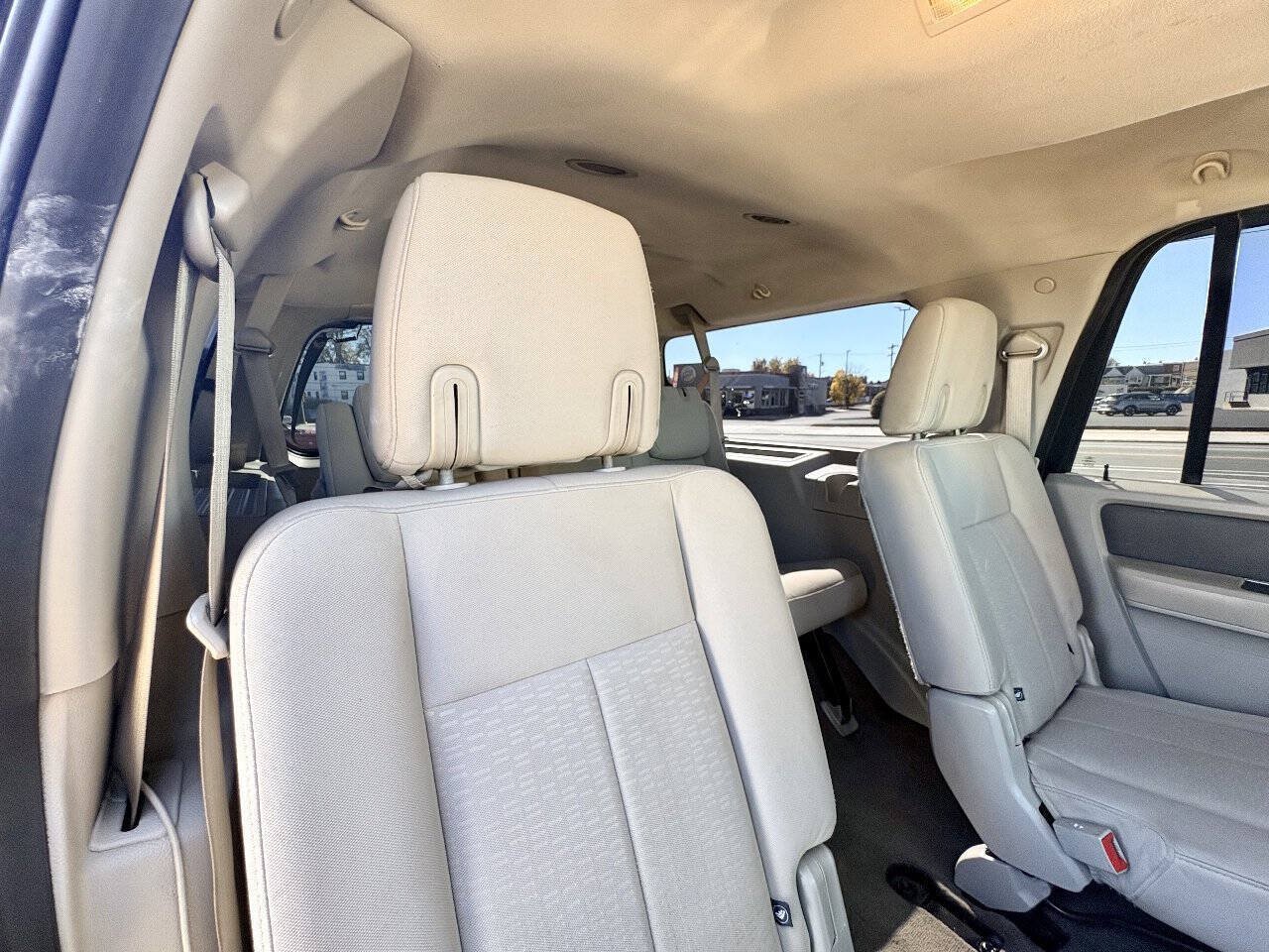 Used 2012 Ford Expedition EL XLT AWD/4WD image 27