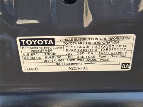 Certified 2025 Toyota Camry SE FWD image 21