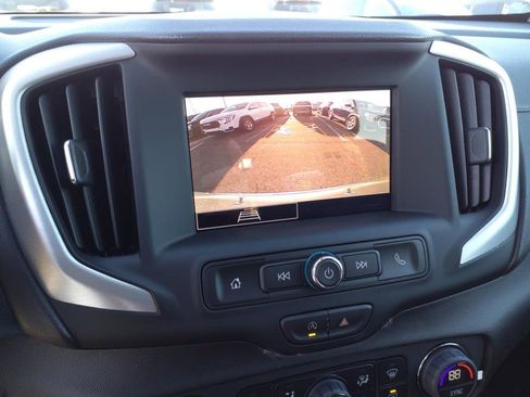 Certified 2023 GMC Terrain SLE w/ Driver Convenience Package image 14