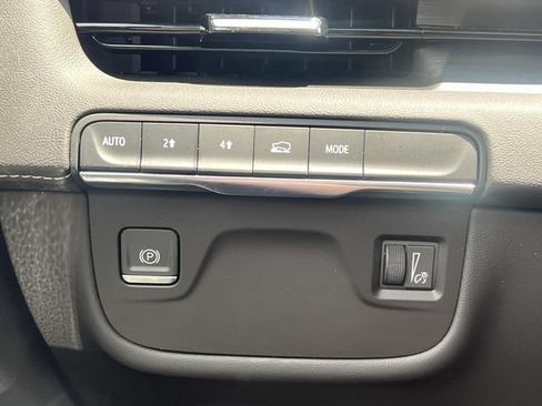 Certified 2024 Cadillac Escalade Luxury AWD/4WD image 26